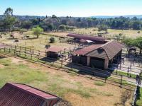  of property in Zwavelpoort