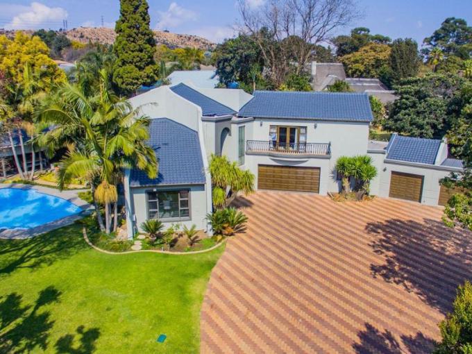 4 Bedroom House for Sale For Sale in Bedfordview - MR686953