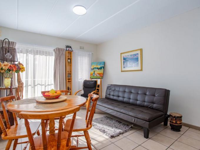 1 Bedroom Apartment for Sale For Sale in Paarl - MR686957