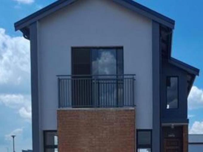 3 Bedroom House for Sale For Sale in Parkdene (JHB) - MR686962