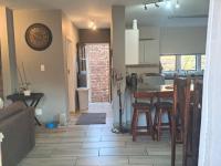  of property in Die Hoewes