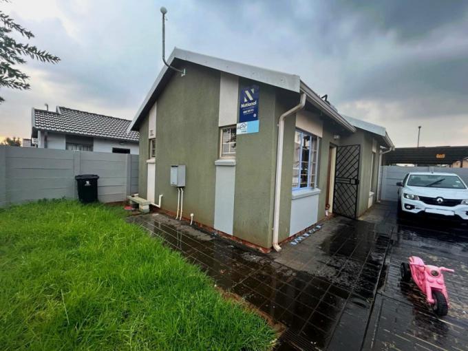 2 Bedroom House for Sale For Sale in Alberton - MR687018