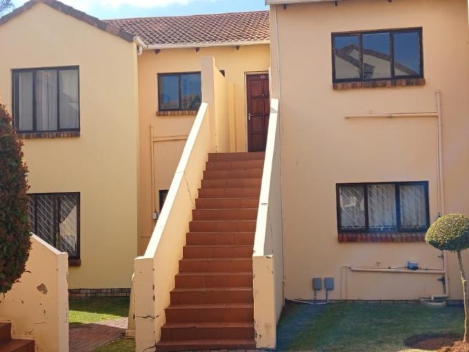 2 Bedroom Simplex for Sale For Sale in Mondeor - MR687019