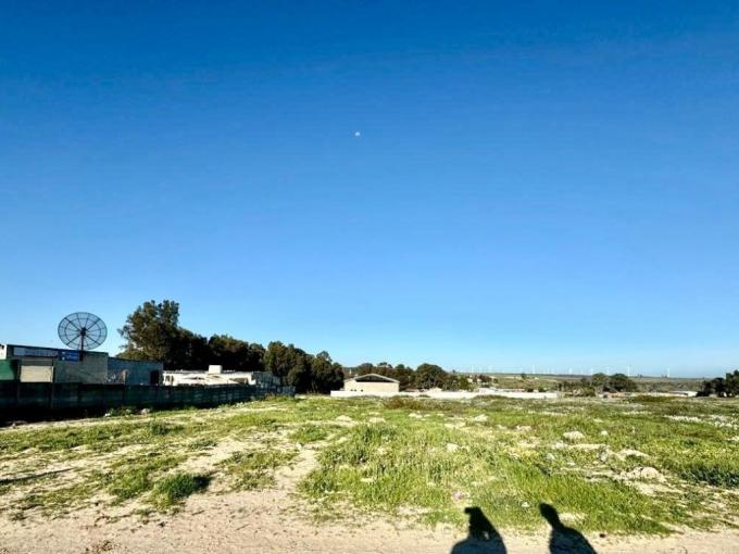 Land for Sale For Sale in Hopefield - MR687022