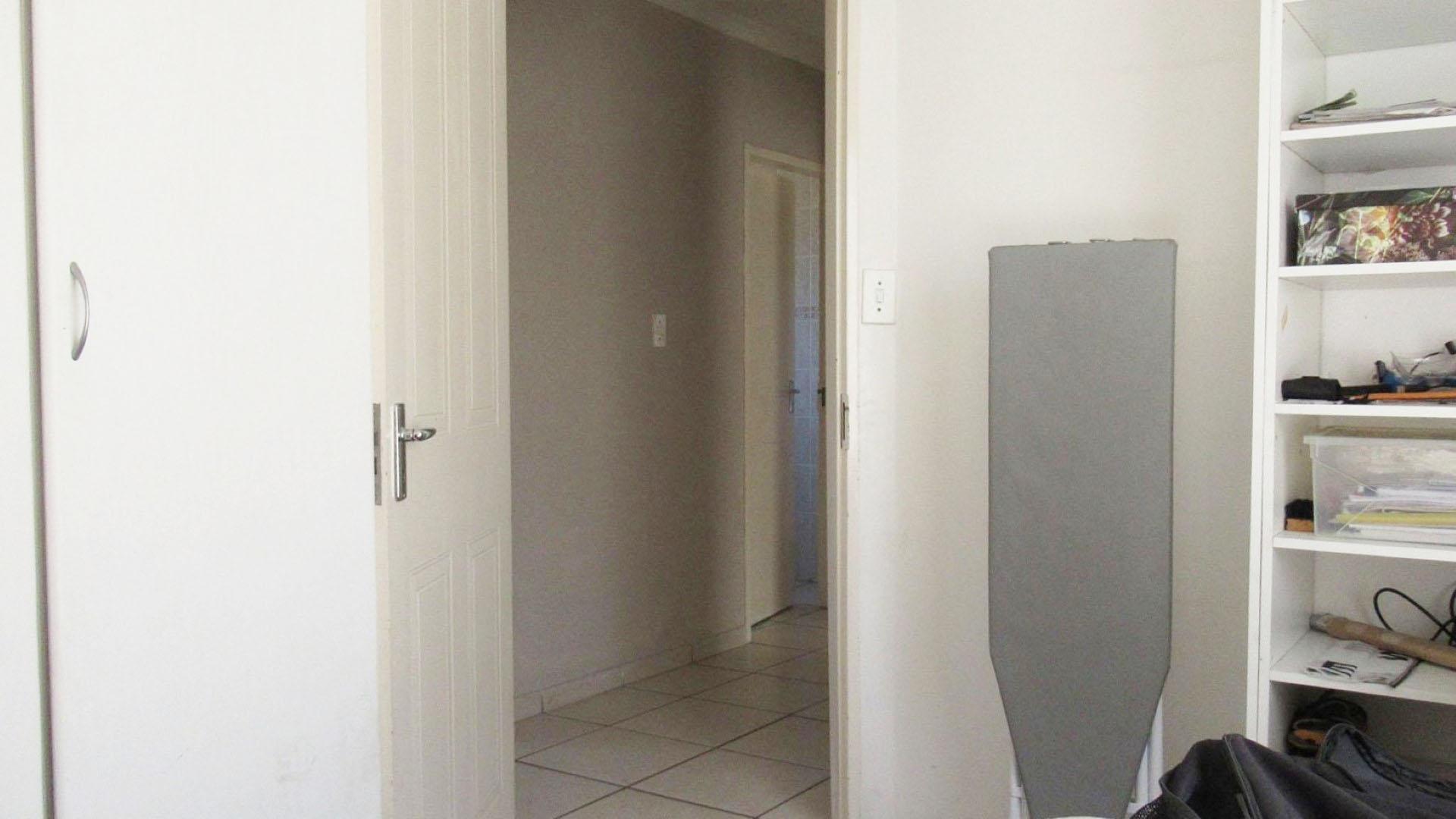 Bed Room 2 - 10 square meters of property in Randpark Ridge