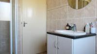 Main Bathroom - 7 square meters of property in Randpark Ridge
