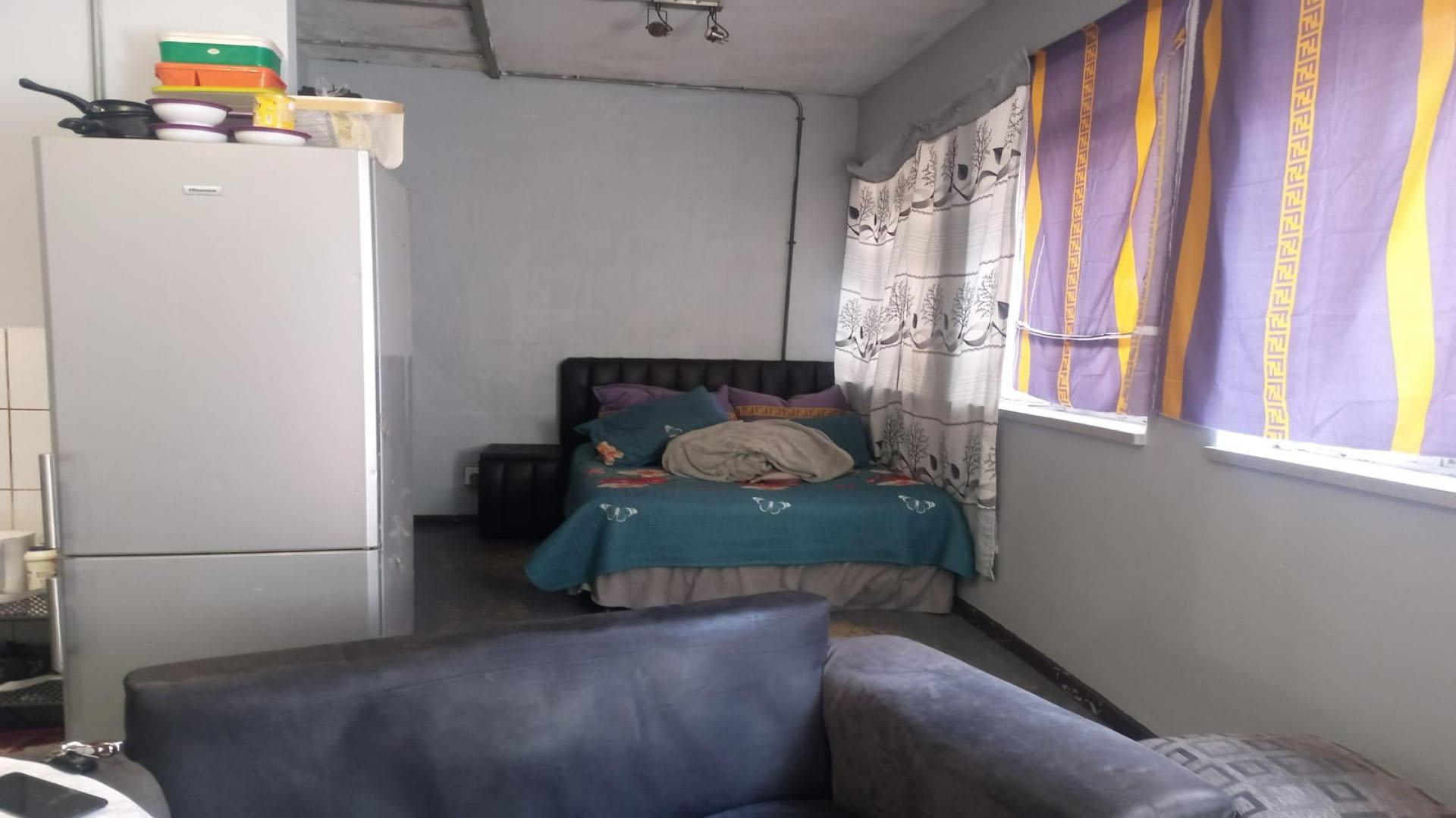 Lounges of property in Johannesburg Central