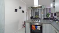 Kitchen - 11 square meters of property in Erand Gardens