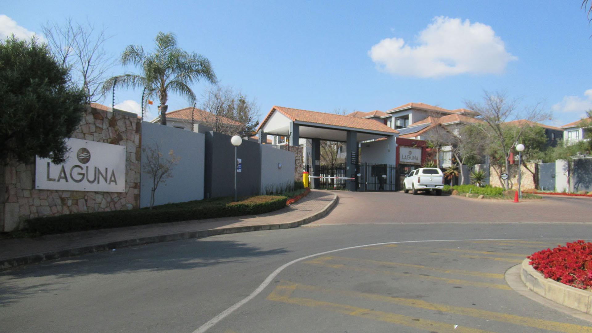 Front View of property in Barbeque Downs