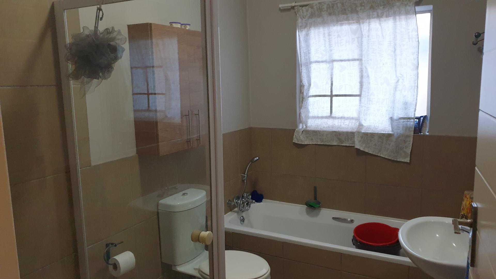  of property in Monavoni
