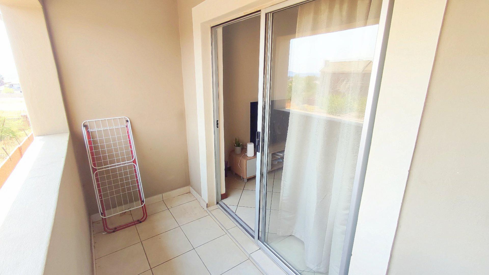  of property in Monavoni