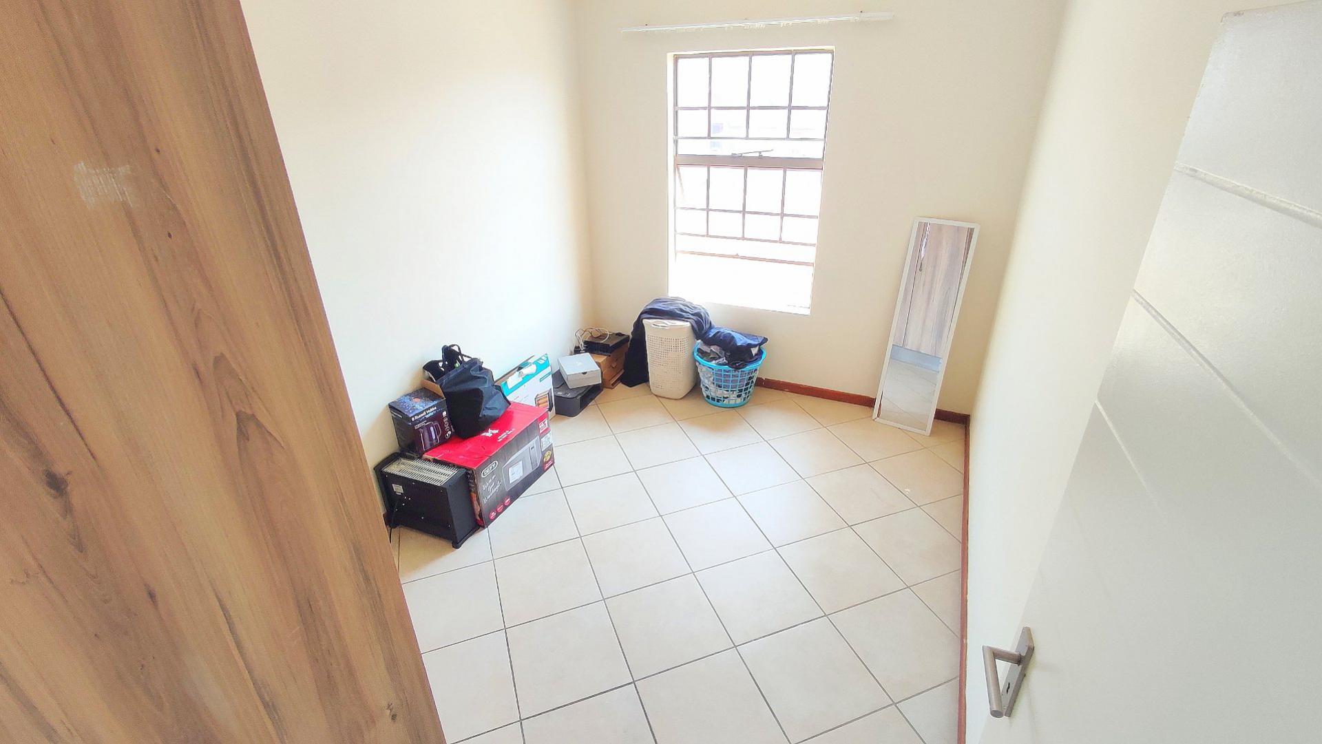  of property in Monavoni