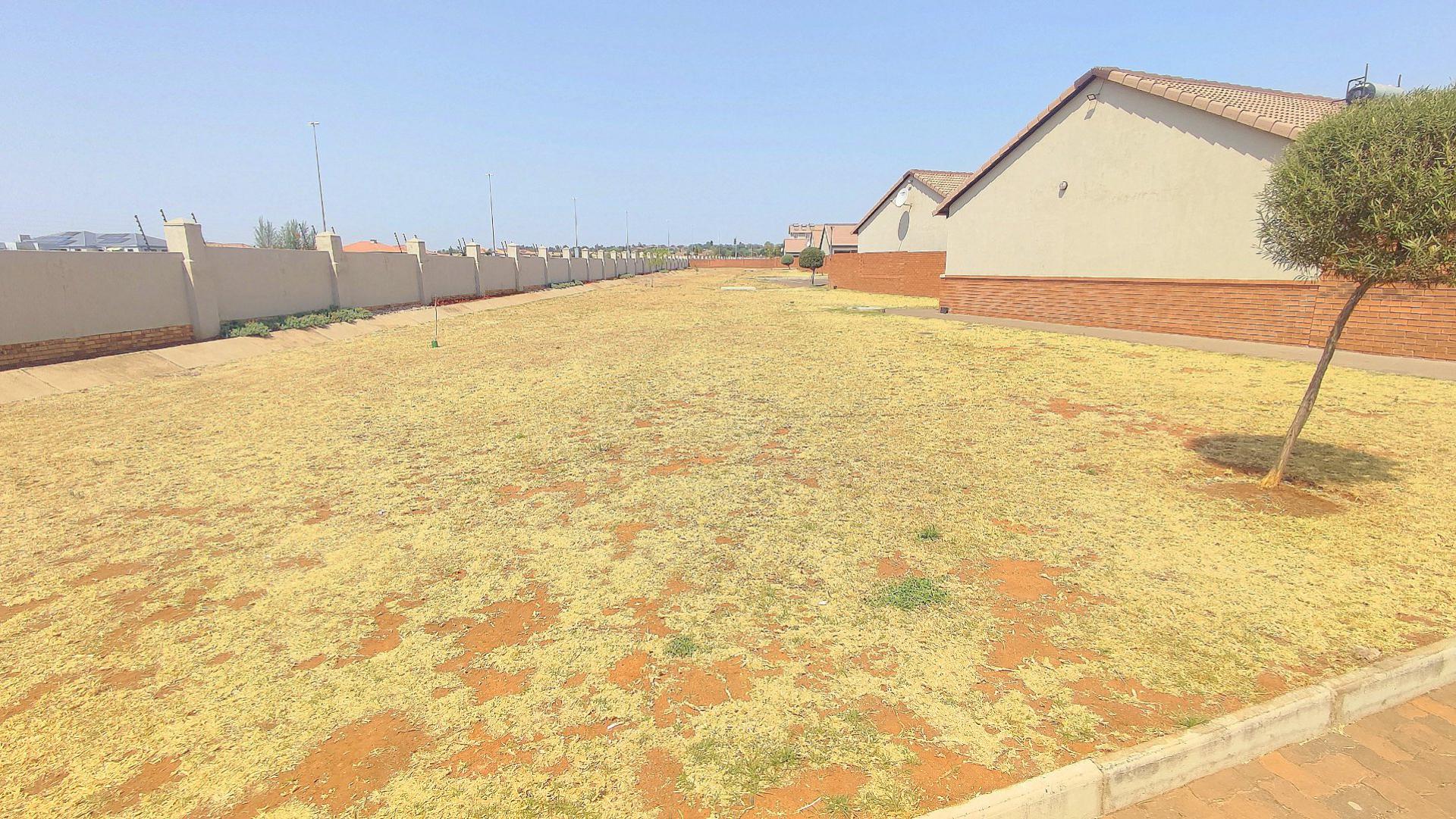  of property in Monavoni