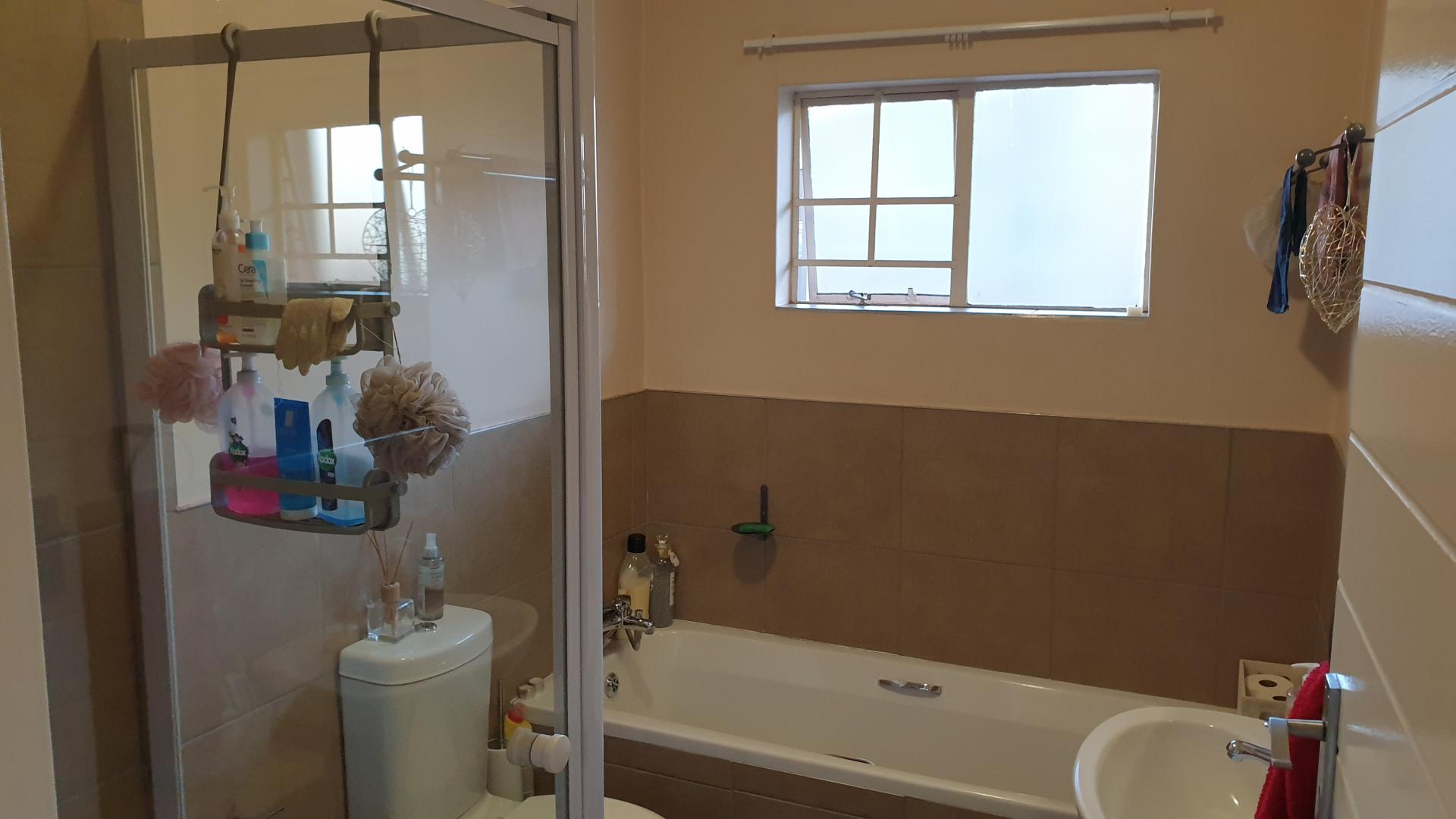  of property in Monavoni