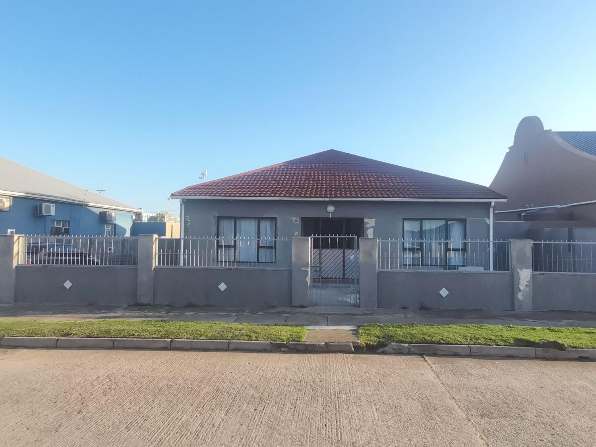  of property in Sydenham - PE