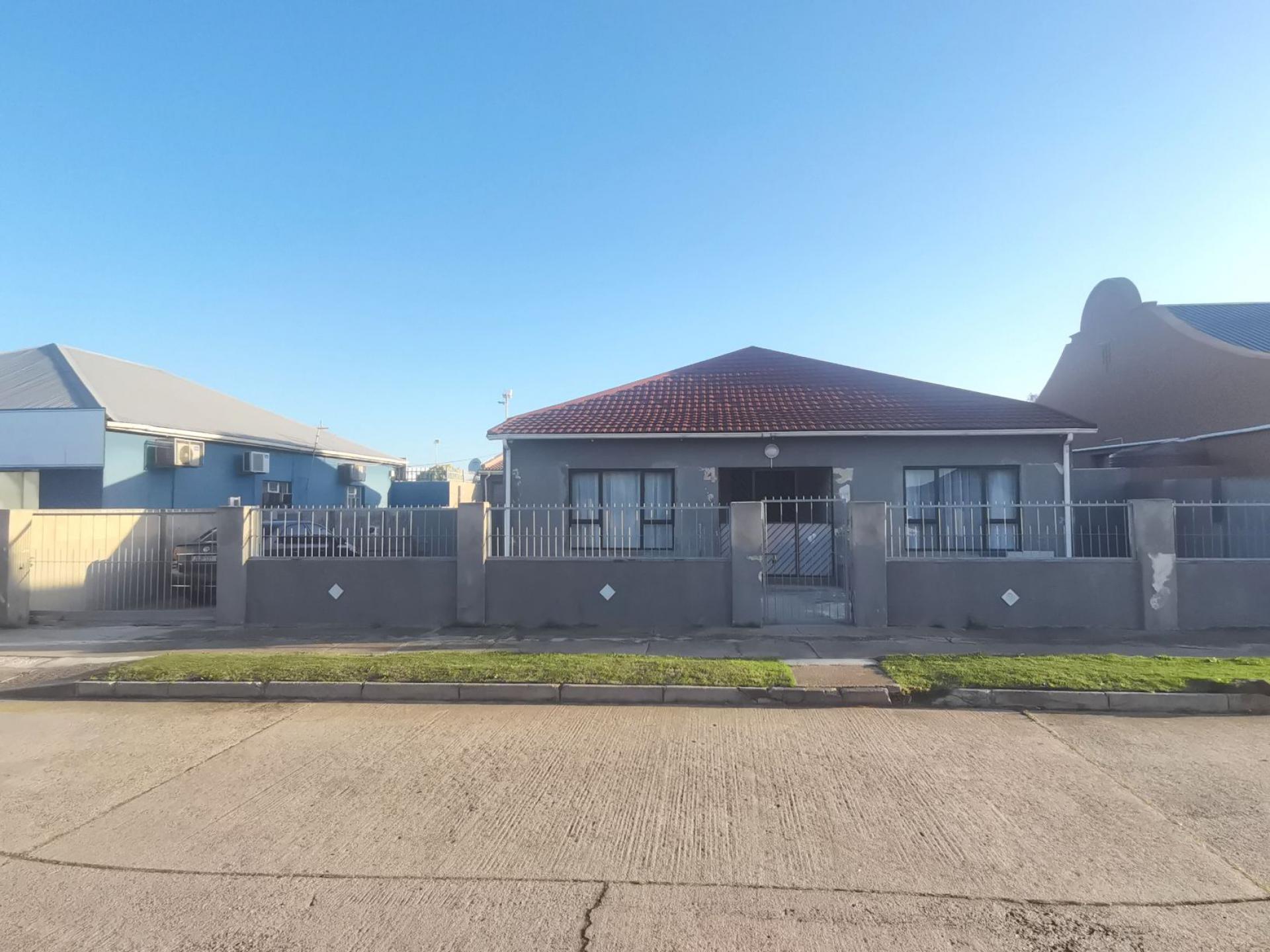  of property in Sydenham - PE