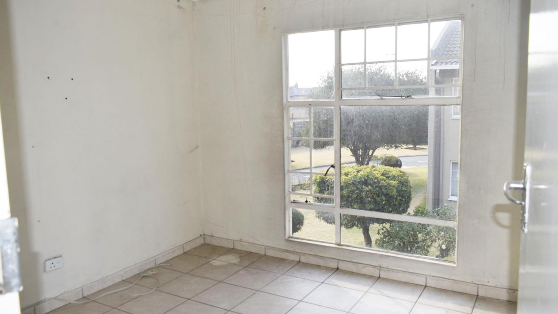 Bed Room 1 of property in Ravenswood