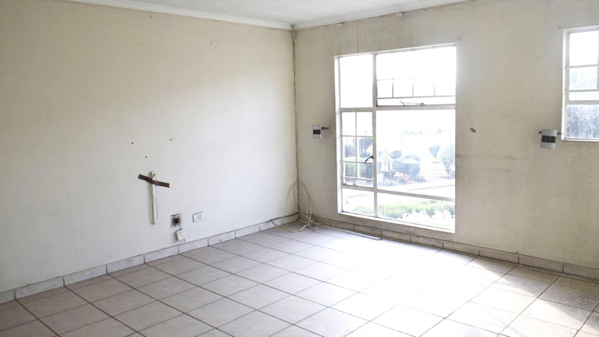 Lounges of property in Ravenswood