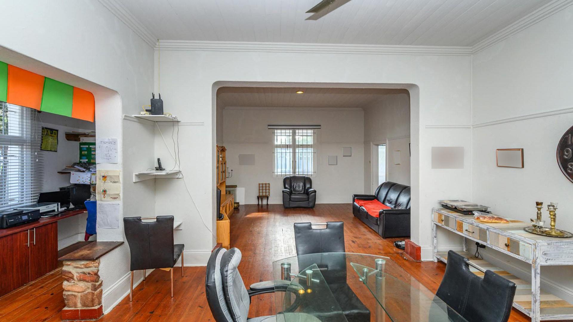 Dining Room of property in Port Elizabeth Central