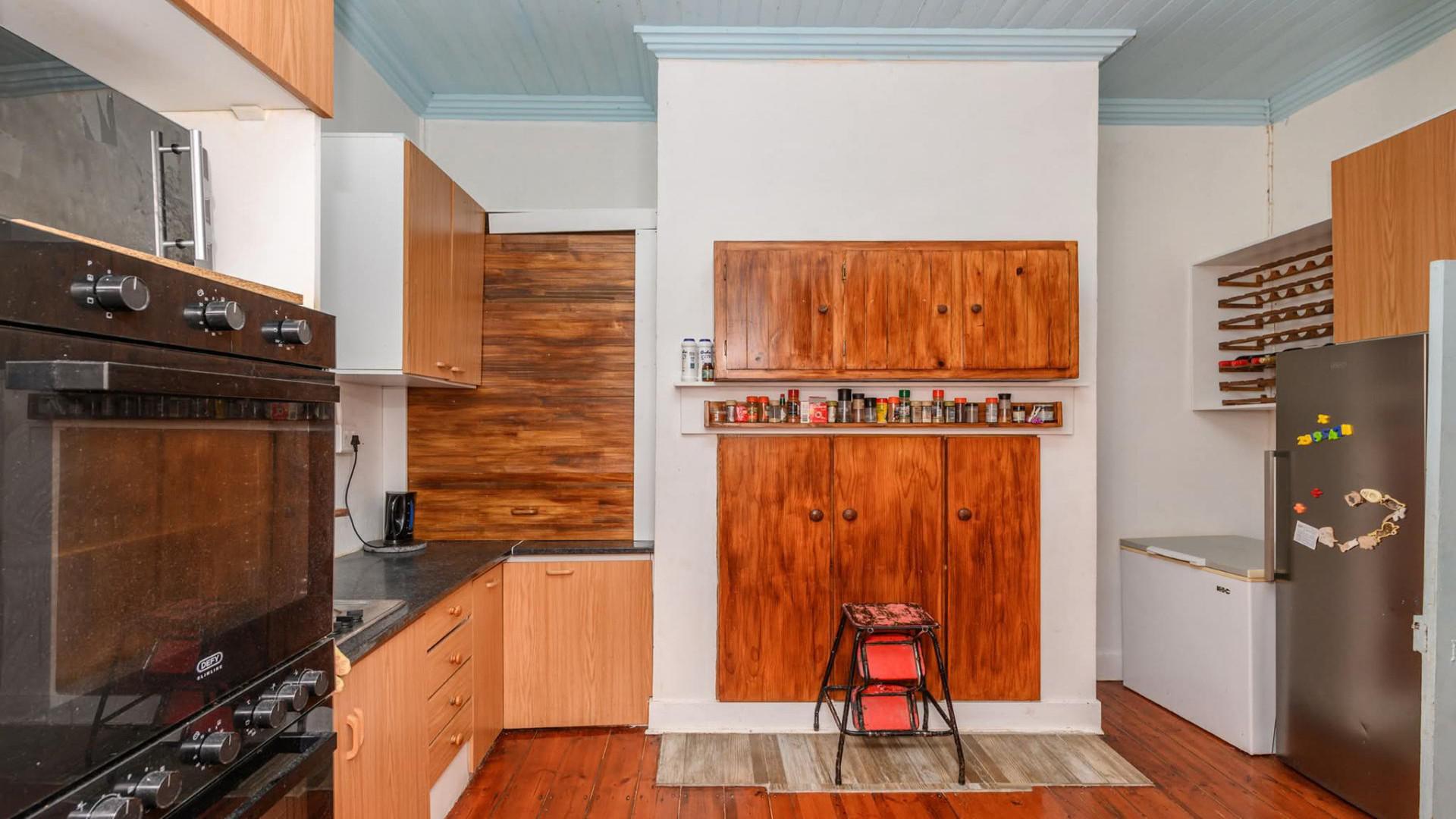 Kitchen of property in Port Elizabeth Central