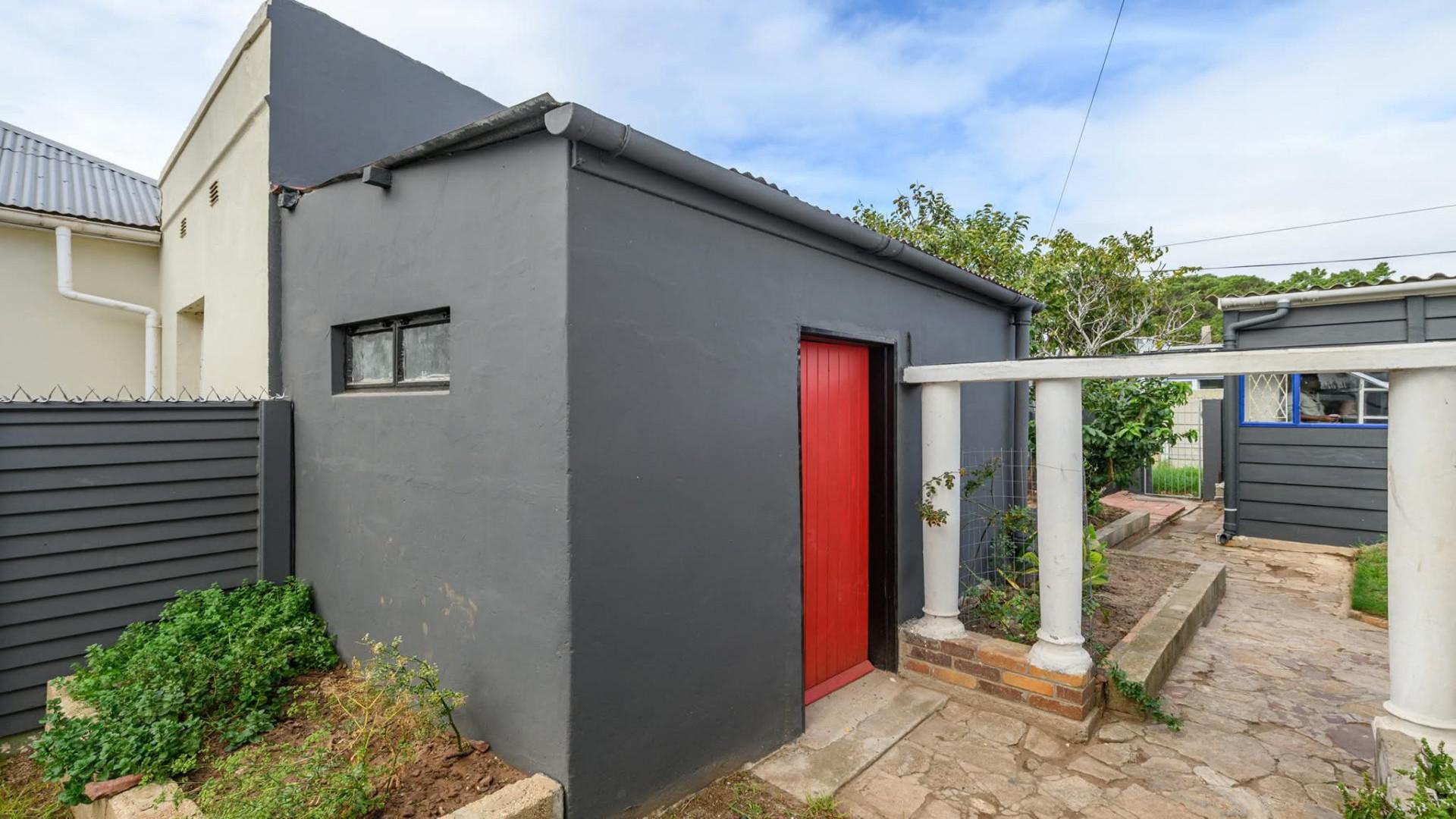 Backyard of property in Port Elizabeth Central