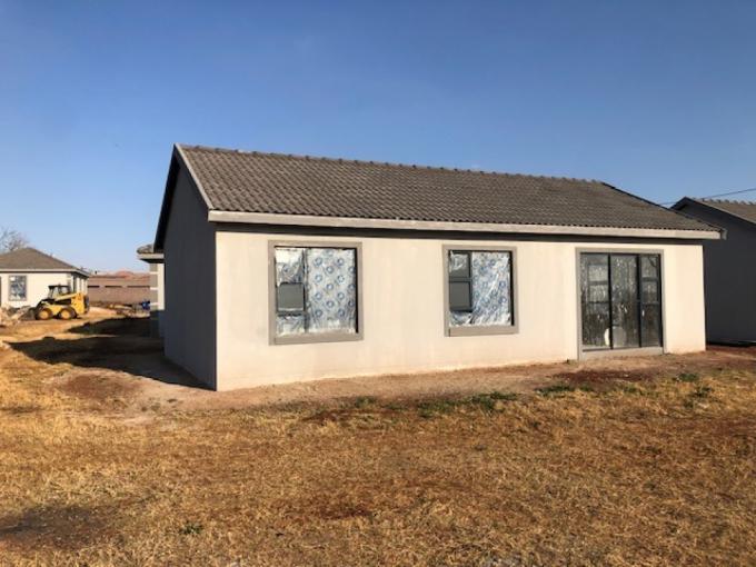 3 Bedroom House for Sale For Sale in Vosloorus - MR687142
