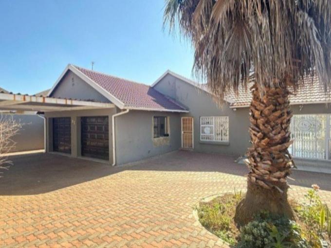 3 Bedroom House for Sale For Sale in Roseacre - MR687178