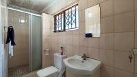 Main Bathroom - 5 square meters of property in Castlehill