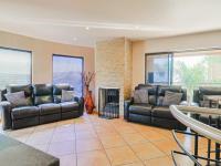  of property in Glenvista