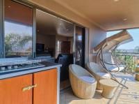  of property in Glenvista