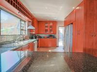  of property in Glenvista