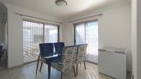 Dining Room - 18 square meters of property in Annlin