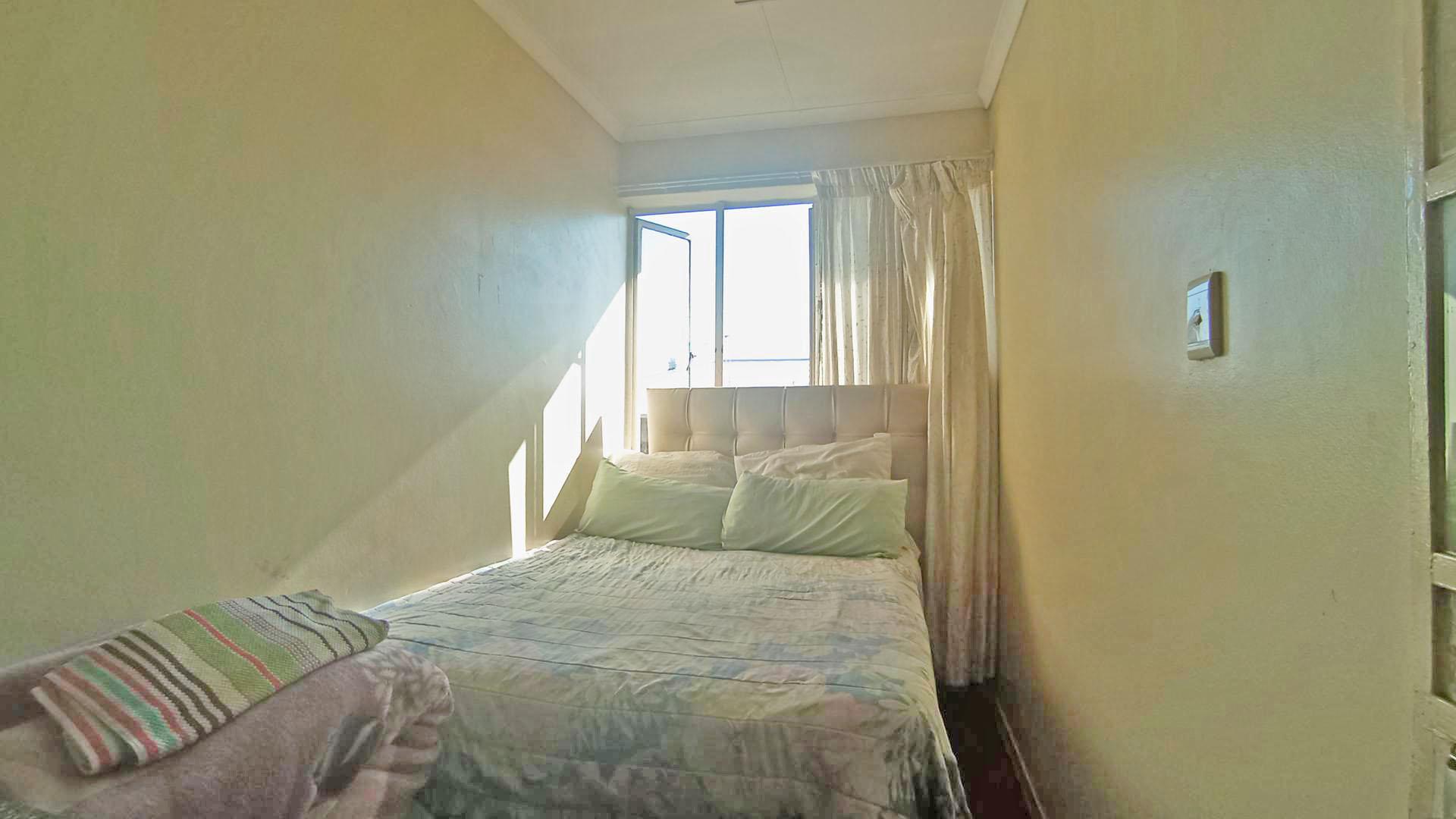 Bed Room 2 - 7 square meters of property in Muckleneuk