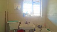 Bathroom 1 - 5 square meters of property in Muckleneuk