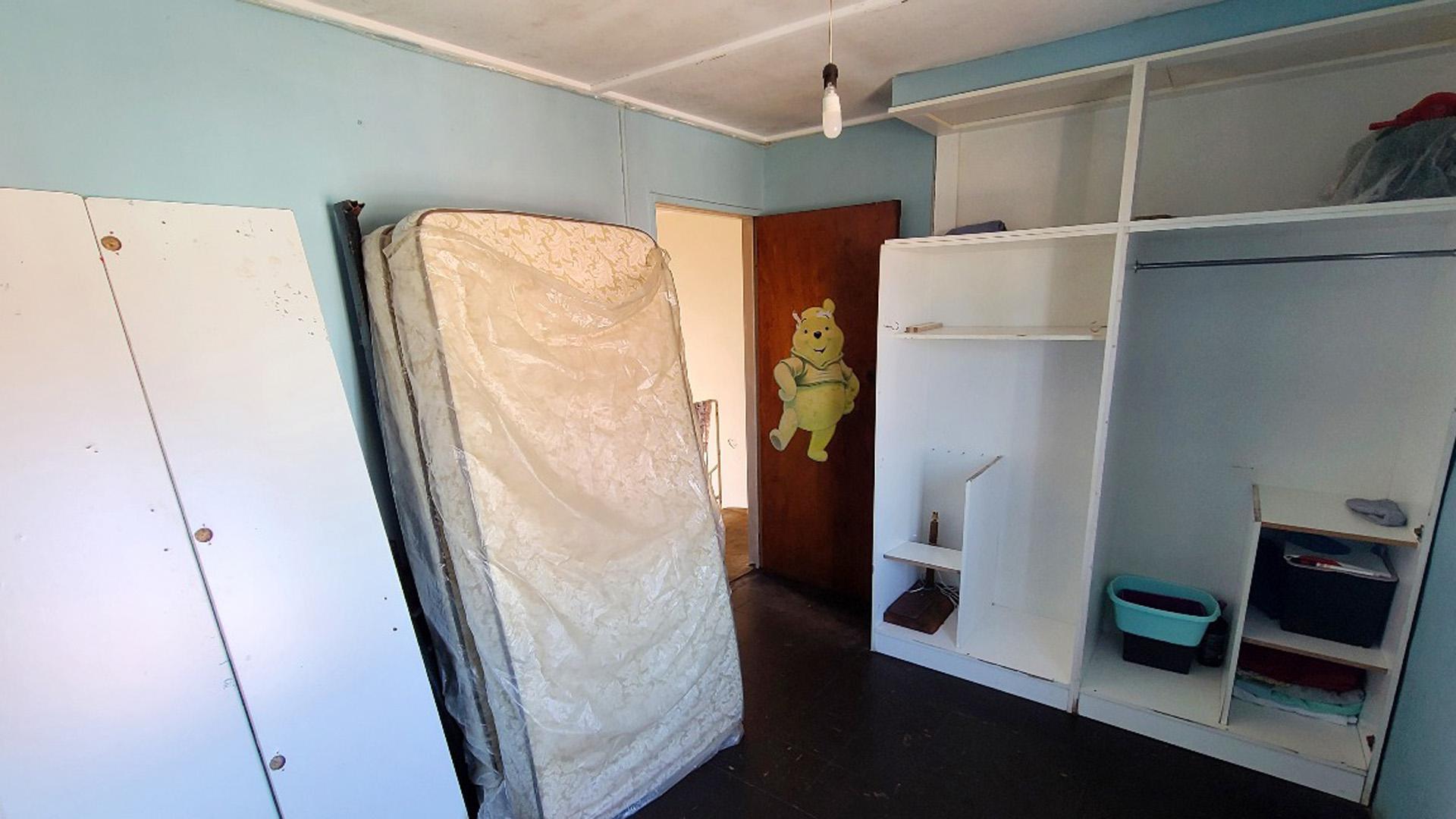 Bed Room 2 of property in Leonsdale