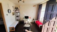 Lounges of property in Leonsdale