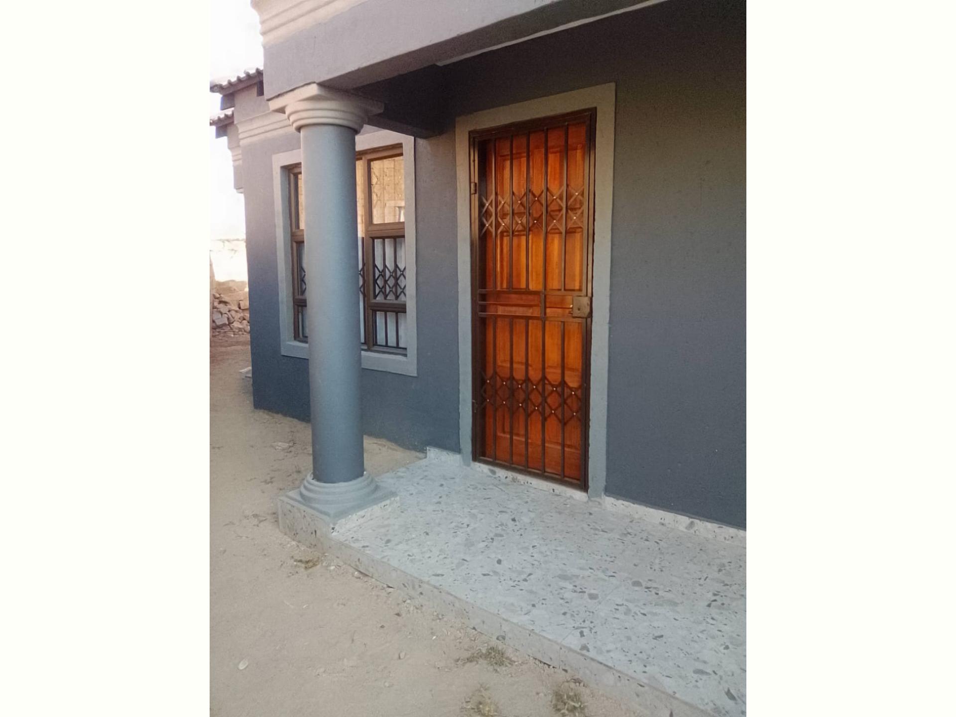  of property in Klippoortjie AH