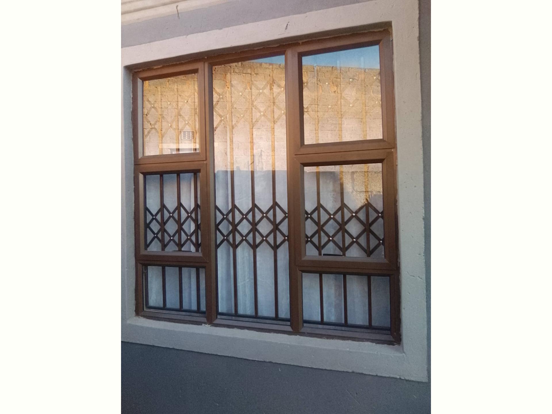  of property in Klippoortjie AH