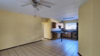 Lounges - 24 square meters of property in Bardene