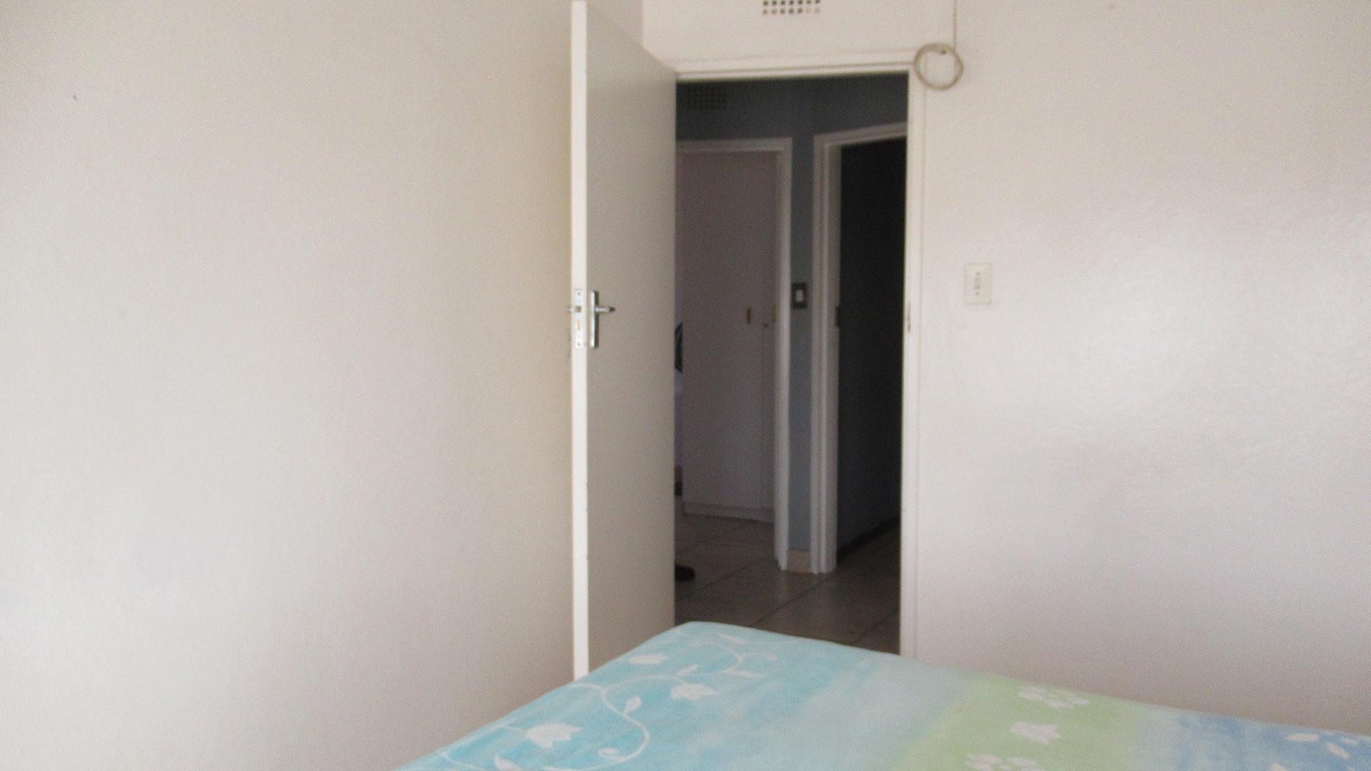 Bed Room 3 - 16 square meters of property in Florida