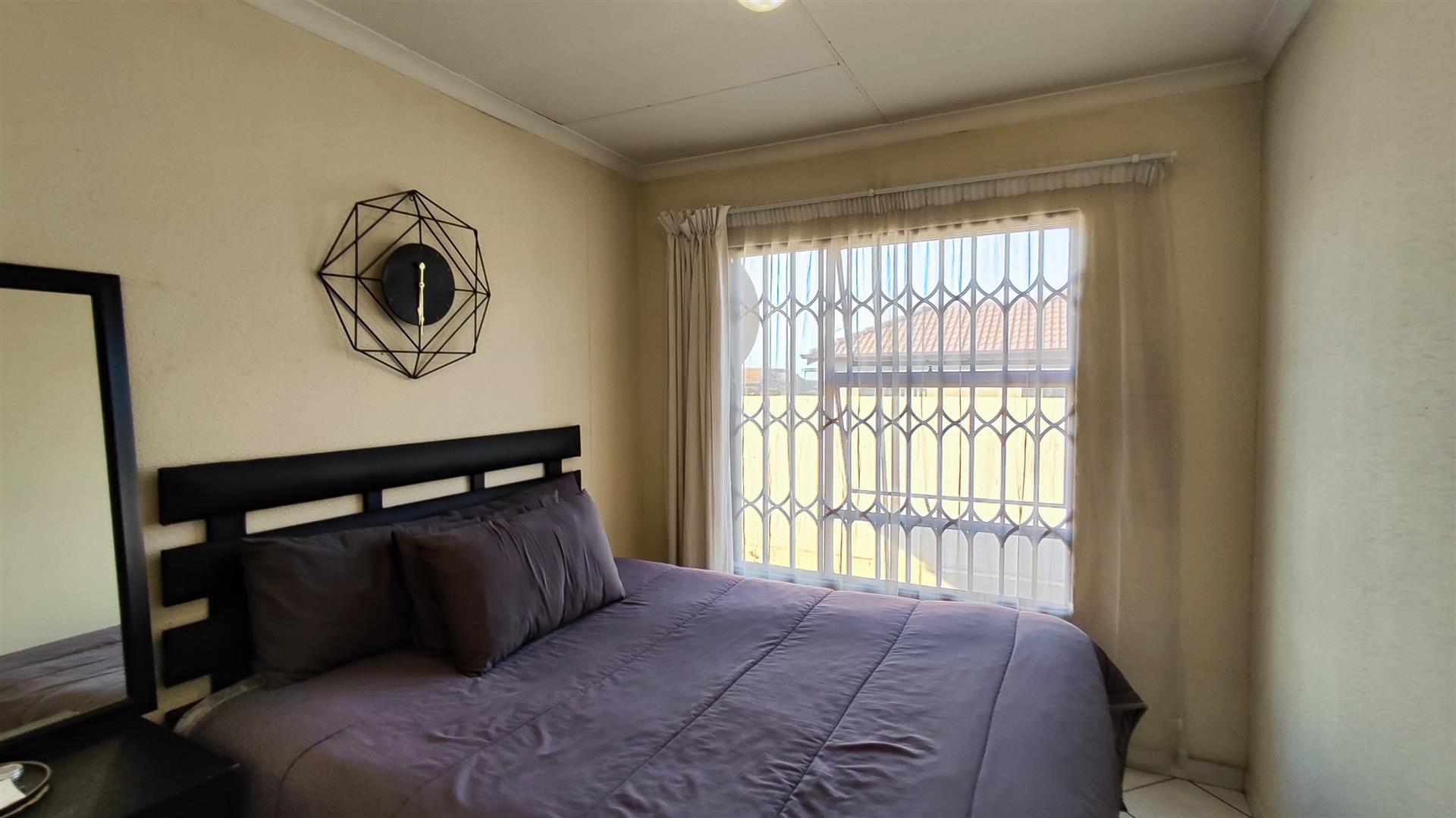 Bed Room 3 - 9 square meters of property in Vereeniging