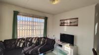 Lounges - 15 square meters of property in Vereeniging