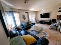  of property in Die Hoewes
