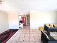  of property in Die Hoewes