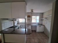  of property in Die Hoewes