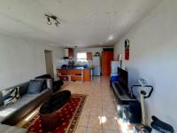  of property in Die Hoewes