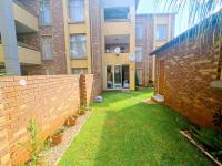  of property in Die Hoewes