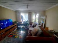 of property in Die Hoewes