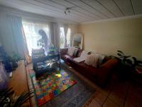  of property in Die Hoewes