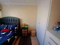  of property in Die Hoewes